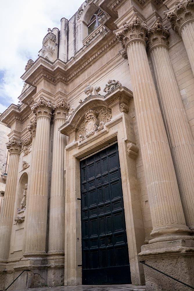 An imposing building in Lecce An imposing building in Lecce