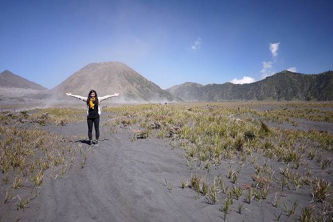 Me in front of the volcanoes Me in front of the volcanoes