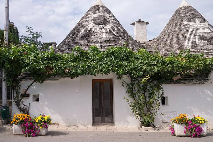 Trulli symbols in Alberobello Trulli symbols in Alberobello