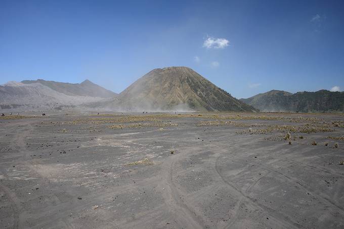 The volcanoes The volcanoes