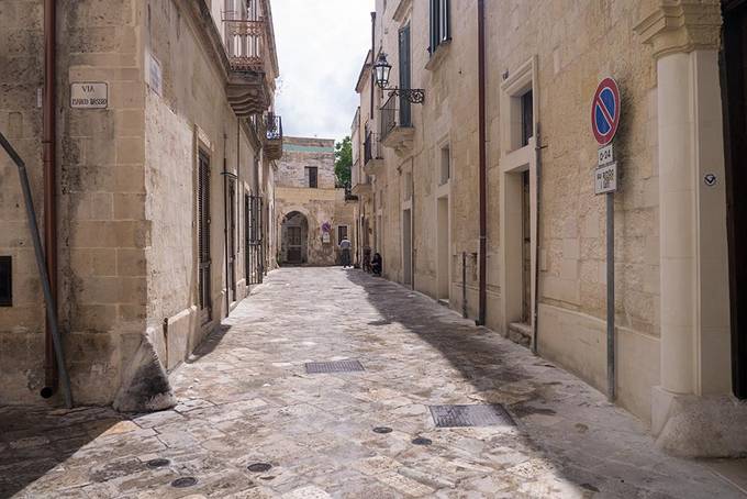 Lecce's golden alleyways Lecce's golden alleyways
