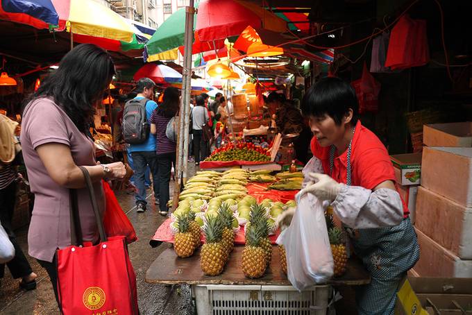 Hong Kong pineapple stall Hong Kong pineapple stall